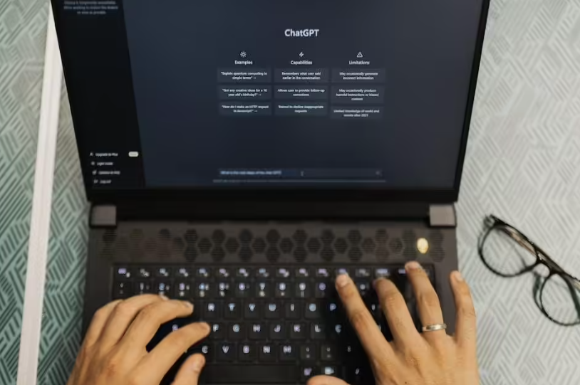 日本首相将公布生成式 AI 监管规则，旨在打击虚假信息
